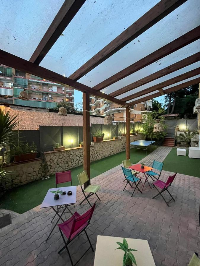 Family Room Портічі Екстер'єр фото