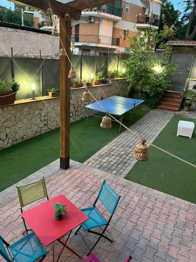 Family Room Портічі Екстер'єр фото
