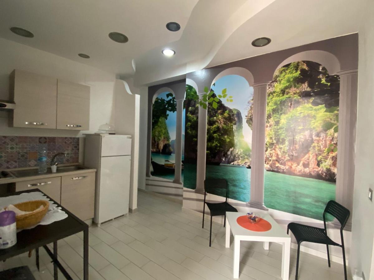 Family Room Портічі Екстер'єр фото