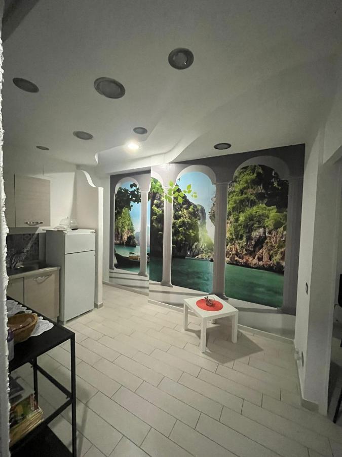 Family Room Портічі Екстер'єр фото