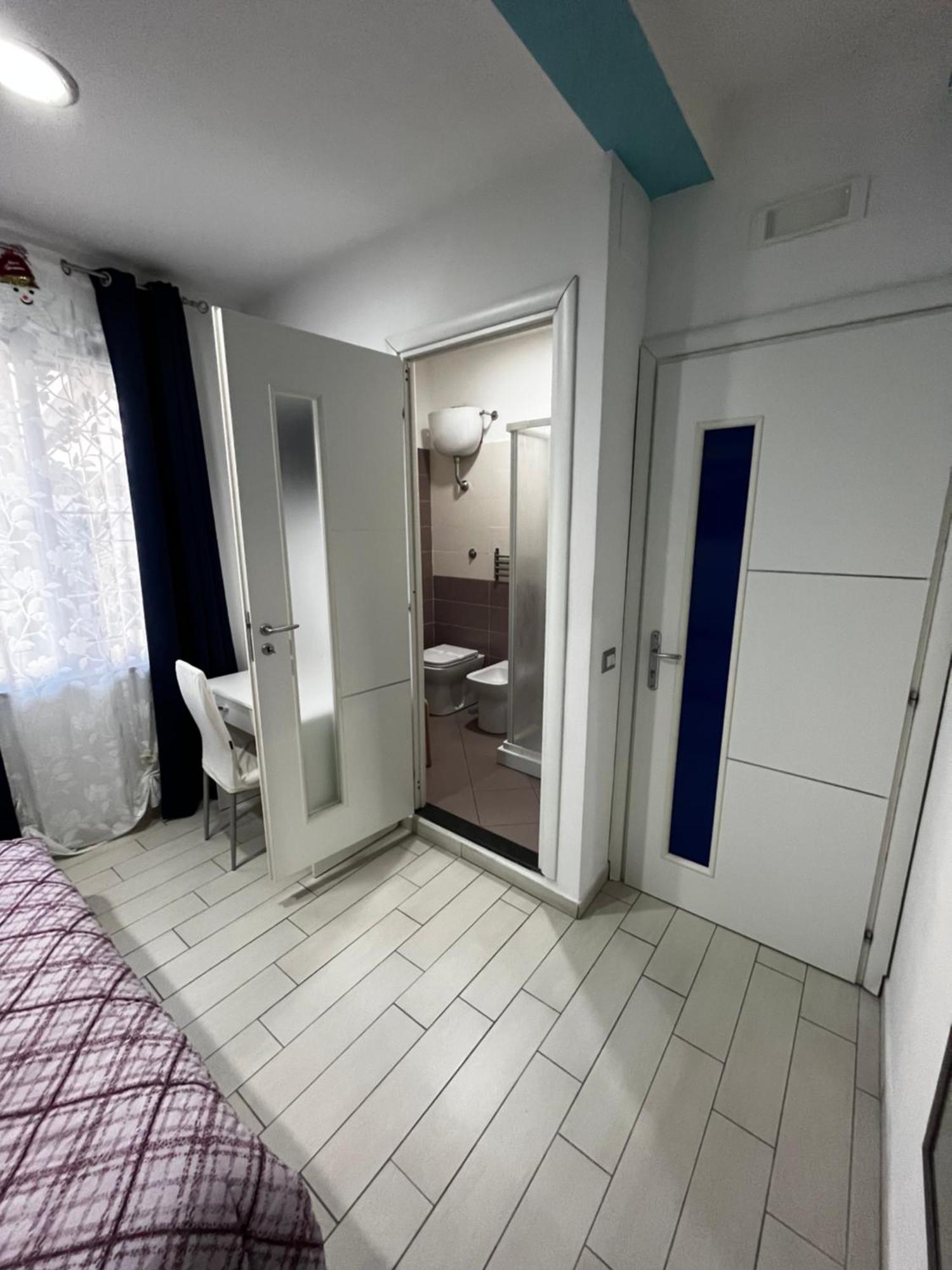 Family Room Портічі Екстер'єр фото