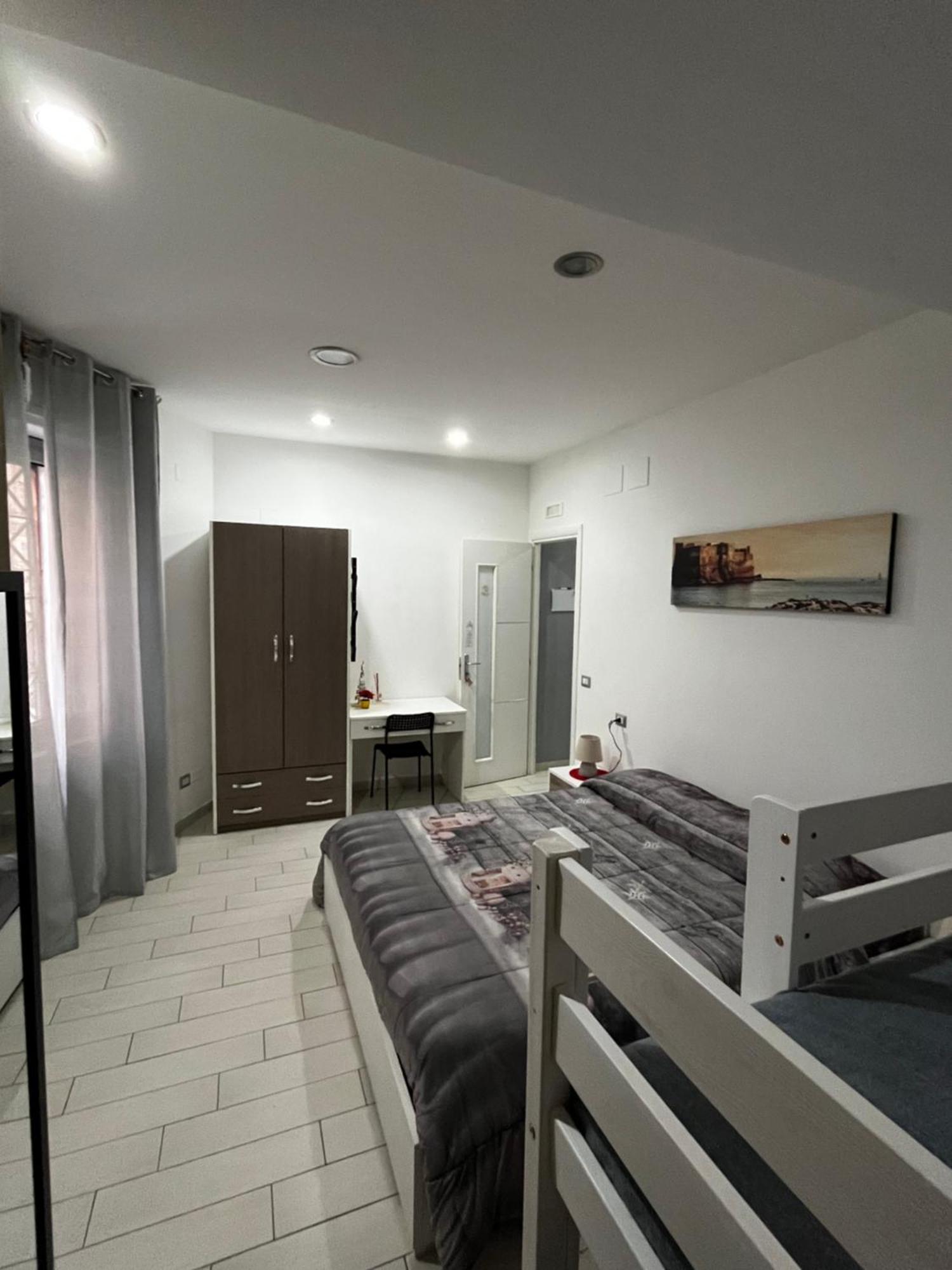 Family Room Портічі Екстер'єр фото