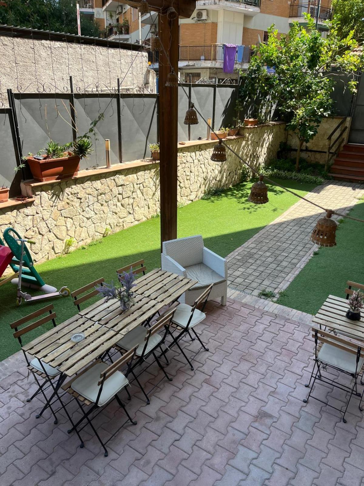 Family Room Портічі Екстер'єр фото