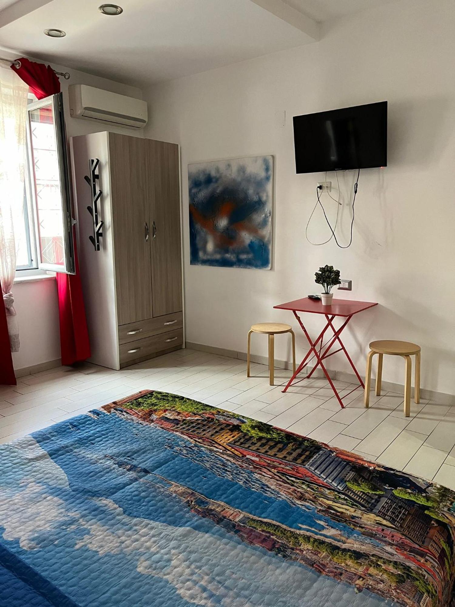 Family Room Портічі Екстер'єр фото